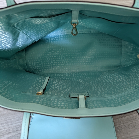 Kate Spade Leather Bradford Tote w/ Matching Wristlet - Picture 8 of 15